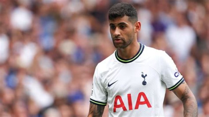 
Antonio Conte Plays Down Cristian Romero Injury Fears 