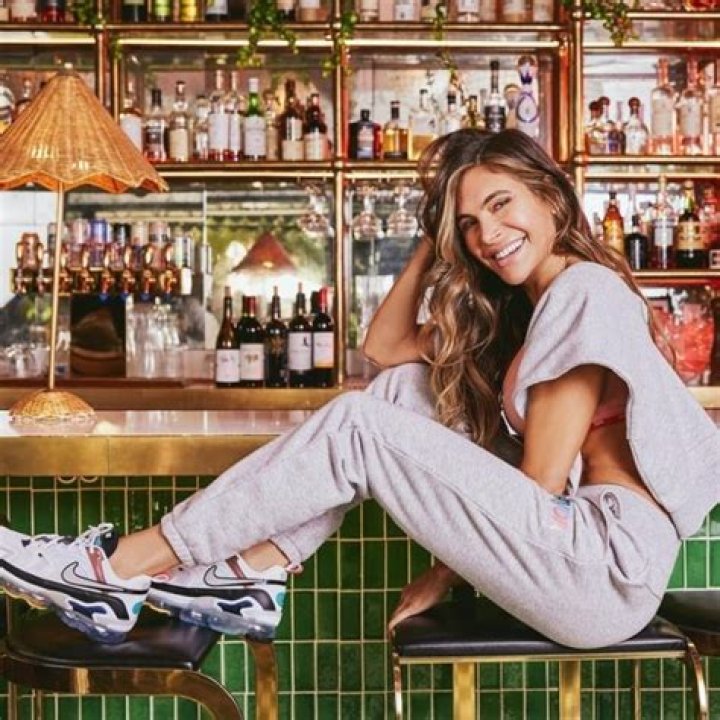 Ayda Field Height, Weight, Net Worth, Age, Birthday, Wikipedia, Who, Instagram, Biography