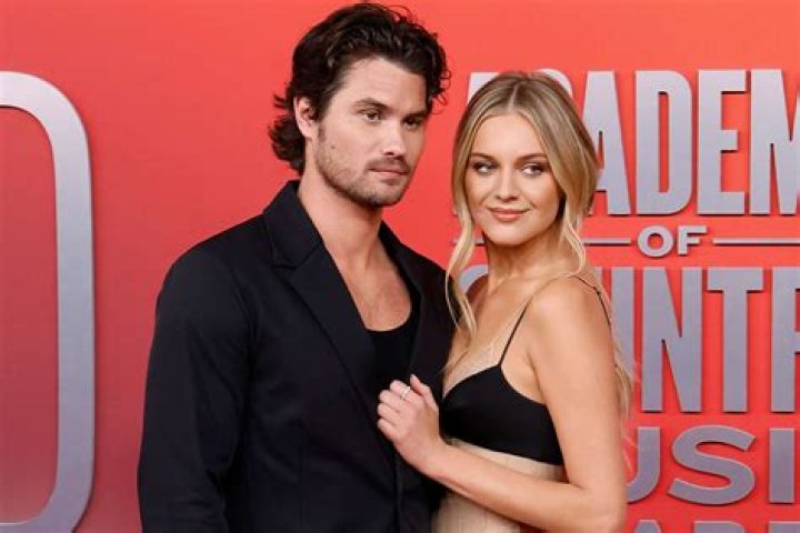 
Chase Stokes Girlfriend 2022, Is Chase Stokes And Madi Dating? 