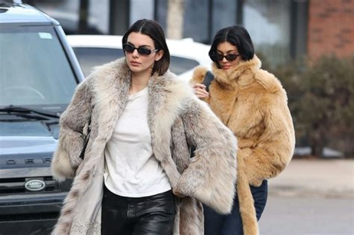 
Check Out How Fabulous Ayra Star Looks in Fur Fashion 