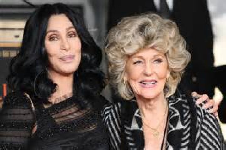 
Cher Warren Age, Ray Warren First Wife And Net Worth 