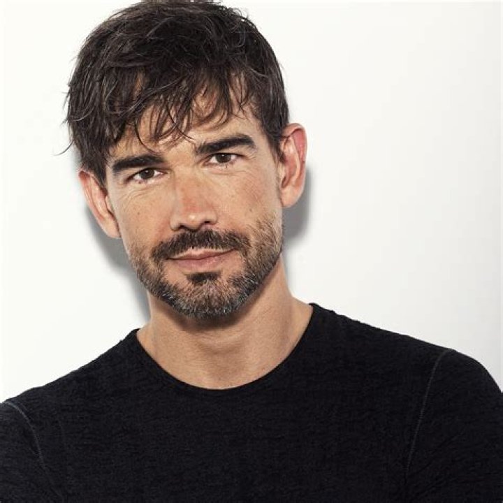 Christopher Gorham Height, Weight, Net Worth, Age, Birthday, Wikipedia, Who, Instagram, Biography