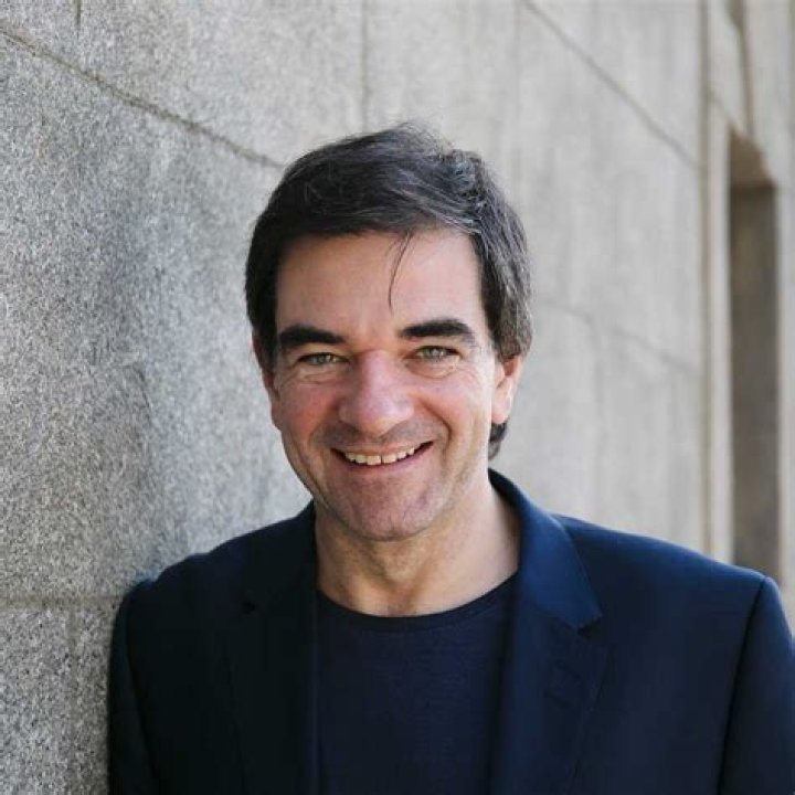 
Fiachna ó Braonáin Height, Weight, Net Worth, Age, Birthday, Wikipedia, Who, Nationality, Biography 