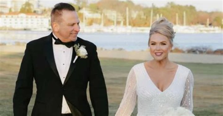 
Is Ayla Woodruff Married or Dating? Her Wiki, Age, Husband, Height and Net worth 