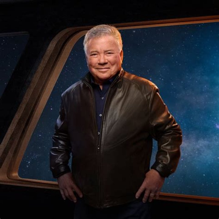 Is William Shatner Gay? Age, Height, Net Worth