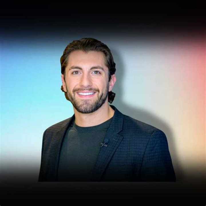 Jason Tartick Height, Weight, Net Worth, Age, Birthday, Wikipedia, Who, Instagram, Biography
