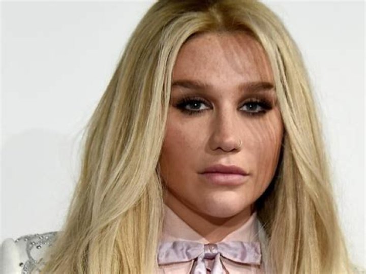 Kesha Smith Height, Weight, Net Worth, Age, Birthday, Wikipedia, Who, Nationality, Biography