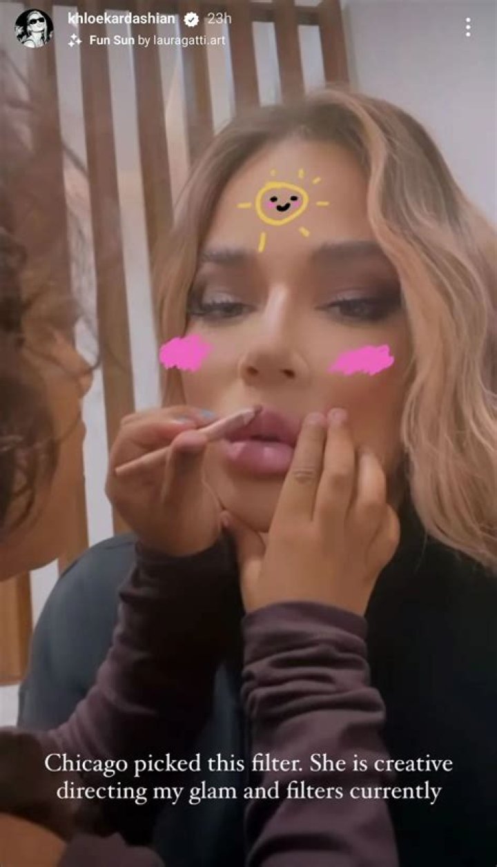 
Khloé Kardashian Says Niece Chicago Is ‘Creative Directing’ as She Does Her Glam in Sweet Video 
