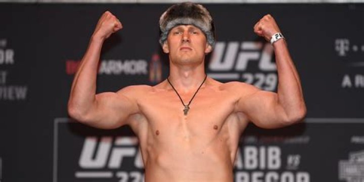 
Leonid Volkov Height, Weight, Net Worth, Age, Birthday, Wikipedia, Who, Nationality, Biography 