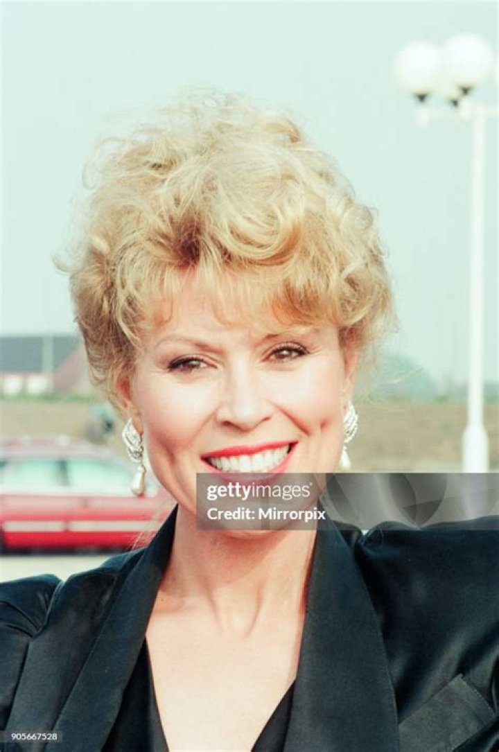 Leslie Easterbrook Height, Weight, Net Worth, Age, Birthday, Wikipedia, Who, Instagram, Biography