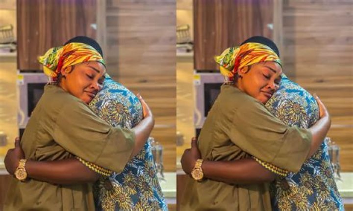 
“May you reap your Labor” Kolawole Ajeyemi, Bimpe Akintunde react as Mercy Aigbe shares lovely photos with Itele 