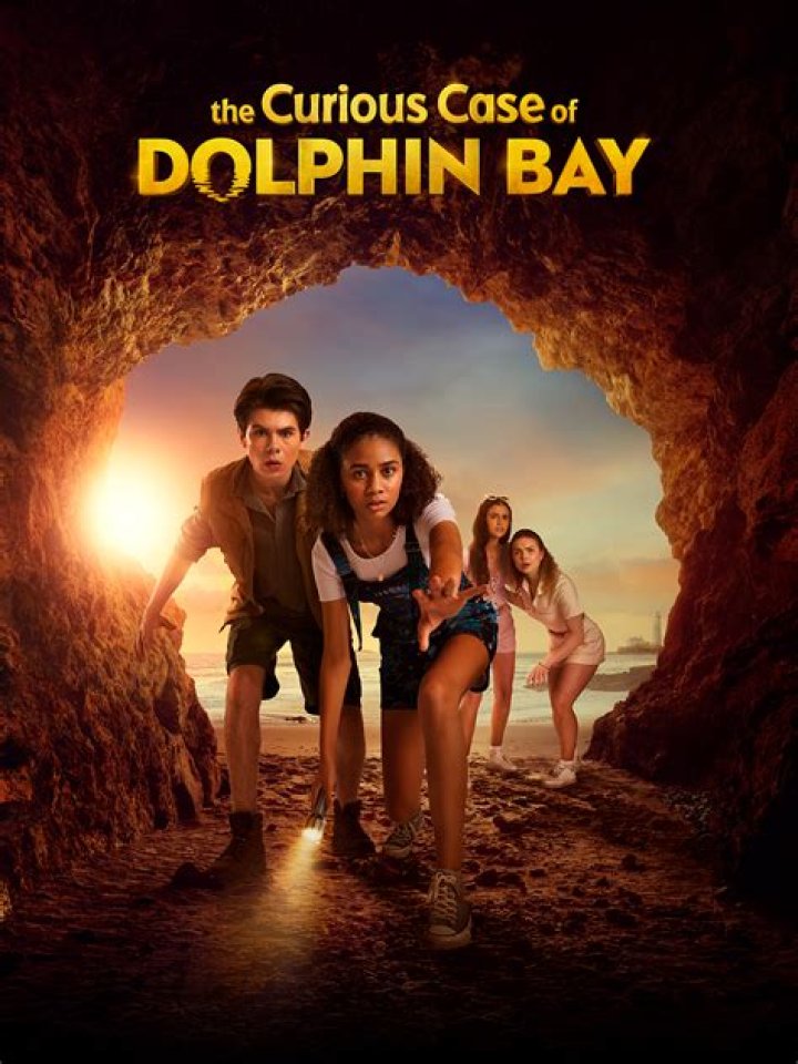 Meet Curious Case Of Dolphin Bay Lead Cast Izabela Rose Family And Bio Details