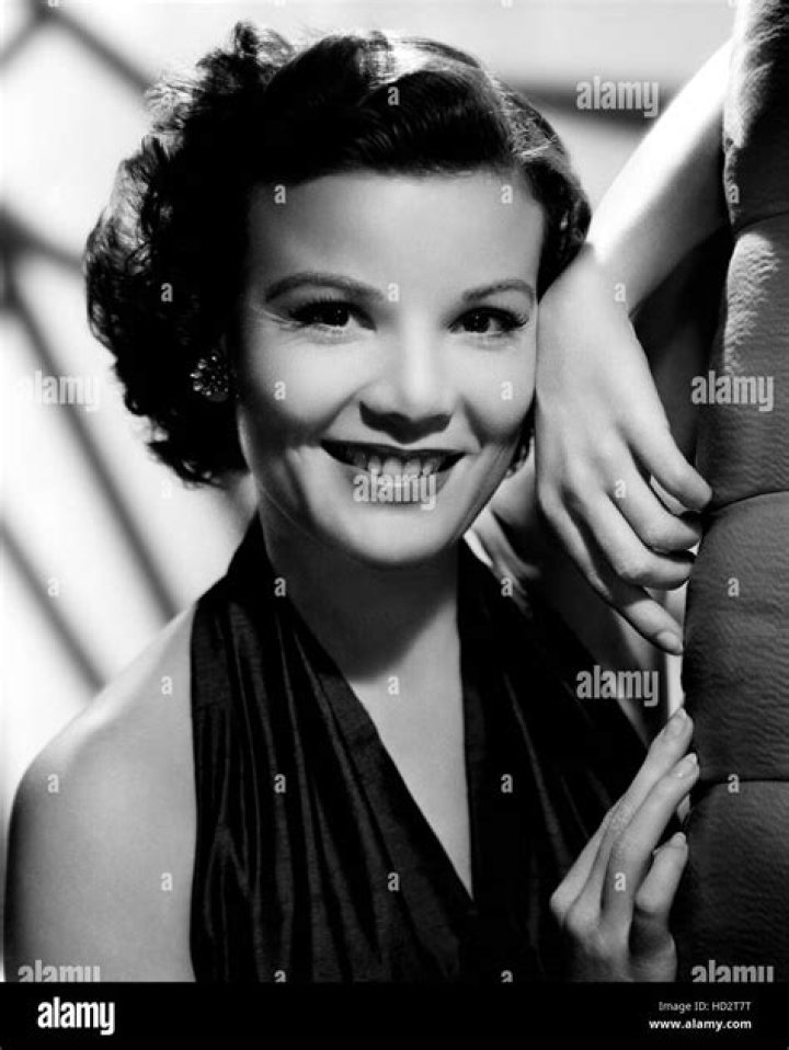 Nanette Fabray Height, Weight, Net Worth, Age, Birthday, Wikipedia, Who, Nationality, Biography