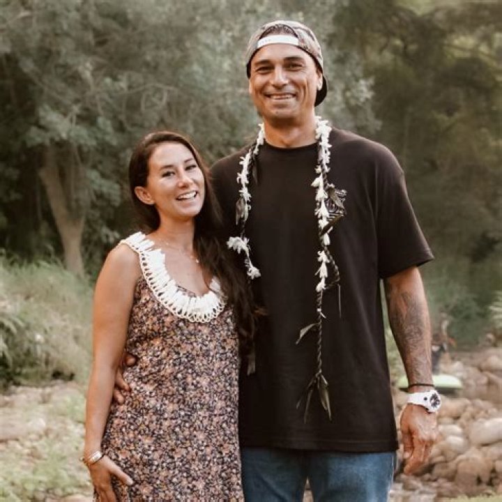 
Nikita Uggla Height – How Tall Is She? Age Wiki & Boyfriend 