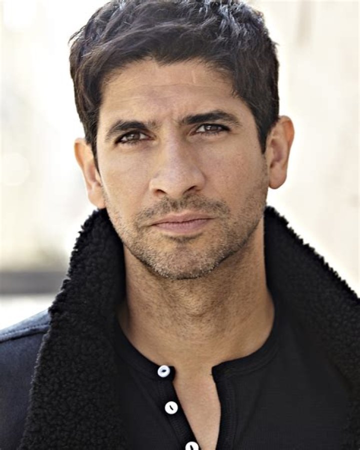 
Raza Jaffrey Height, Weight, Net Worth, Age, Birthday, Wikipedia, Who, Nationality, Biography 