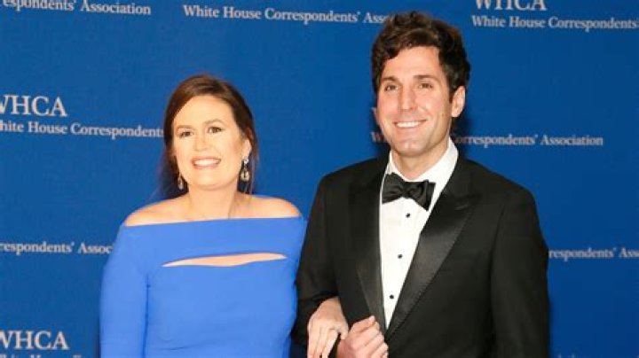 
Sarah Huckabee Sanders Married Life With Husband Bryan Chatfield Sanders 