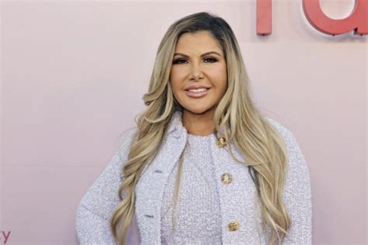 
Sharon Gallardo Height, Weight, Net Worth, Age, Birthday, Wikipedia, Who, Nationality, Biography 