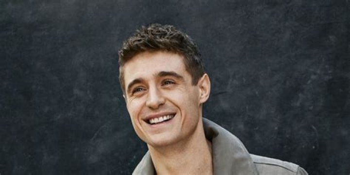 
The Untold Truth About Jeremy Irons’ Son – Max Irons 