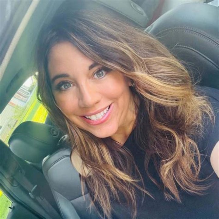 Troy Hayden and Wife Kristy Morcom Wedding Photos, Fox 10 Reporter Family Details