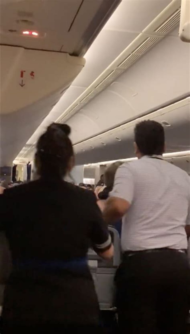 
United flight attendant sent to hospital after altercation with angry passenger 