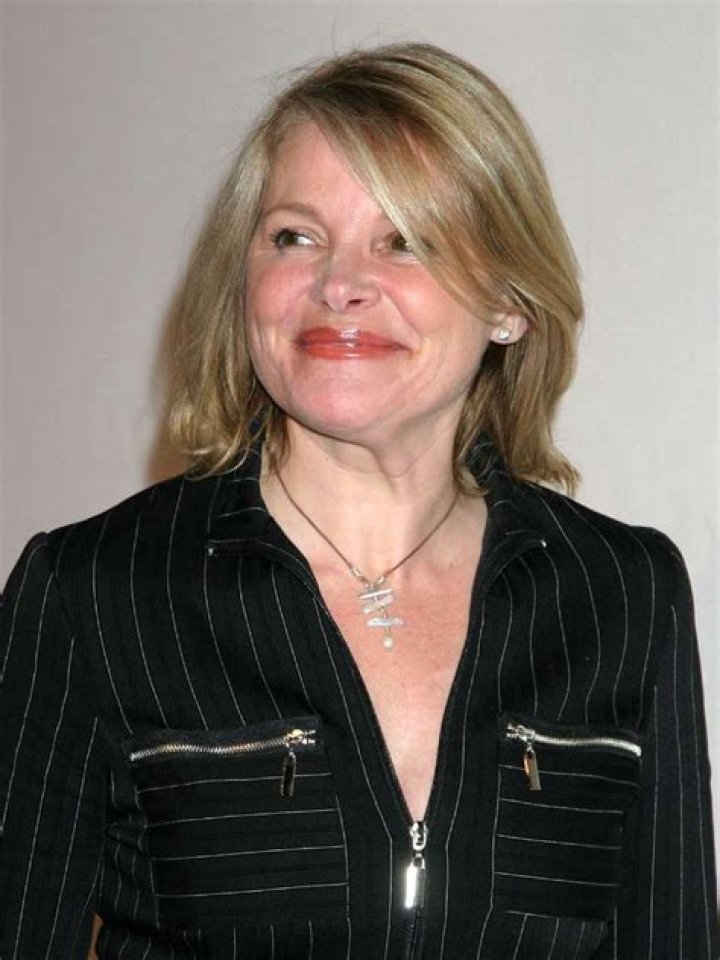 
Where is Helen Shaver now? Husband, Children, Net Worth, Bio 