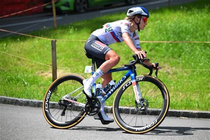 Who Is Urška Žigart? Meet The Young Cyclist That Is The Pride Of Slovenia And Tadej Pogačar!